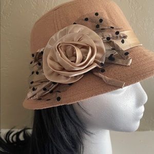 New Tan  IL Caldo Women's Retro Winter hat Fascinators